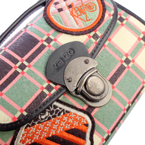 【KENZO】復古風拼布格紋織繡滑扣可提式零錢小包(黃綠色)