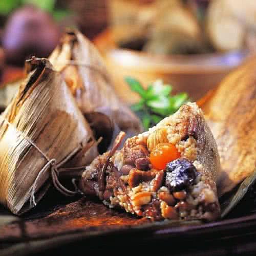 品香肉粽專家 八寶肉粽6入 傳統肉粽10入 月桃葉花生粽10入 超值特惠組 Momo購物網