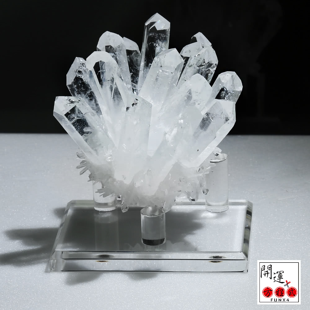 ⭐︎【極上品】白水晶 置物 347g 開運方程式】5A天然頂級白水晶簇(淨化磁場) - momo購物網- 好評推薦