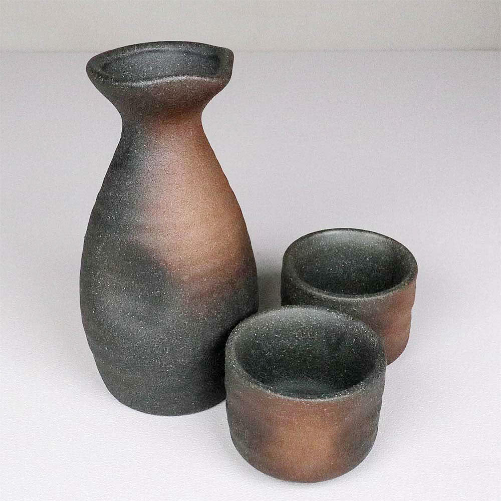 福介商店 日本陶瓷美濃燒備前吹清酒器組1壺2杯 日本酒器酒壺豬口酒杯清酒 Momo購物網 福介商店 日本陶瓷美濃燒備前吹清酒器組1壺2杯 日本酒器酒壺豬口酒杯清酒 Momo購物網