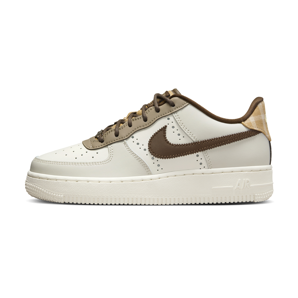 NIKE 耐吉 Air Force 1 LV8 女鞋 大童 