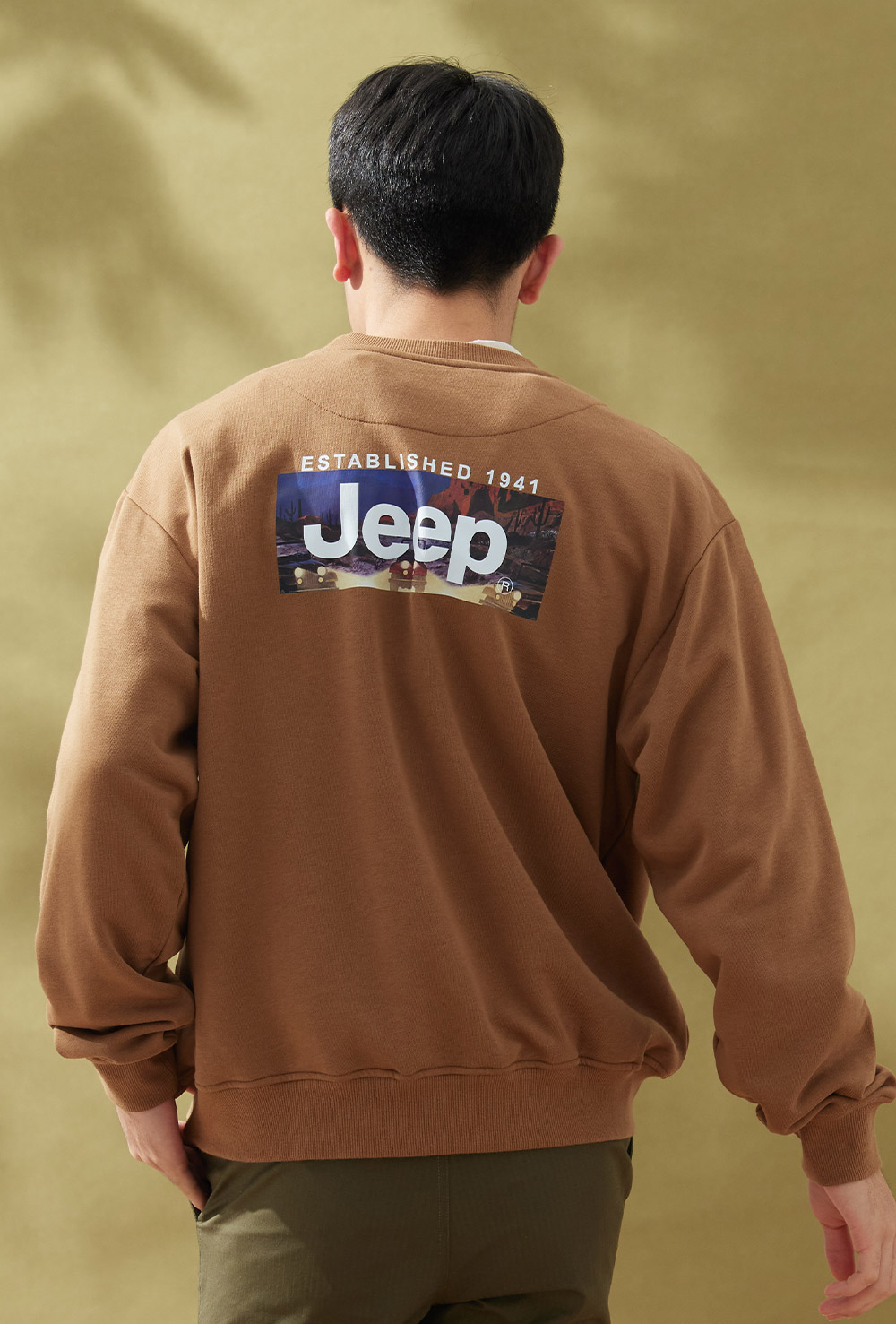 JEEP 男裝 率性品牌文字相印長袖大學T(咖啡色)折扣推薦