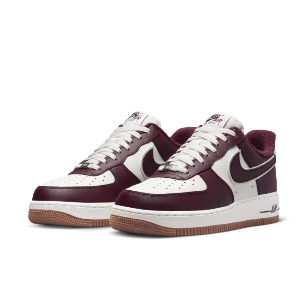 NIKE 耐吉 AIR FORCE 1 07 LV8 酒紅 