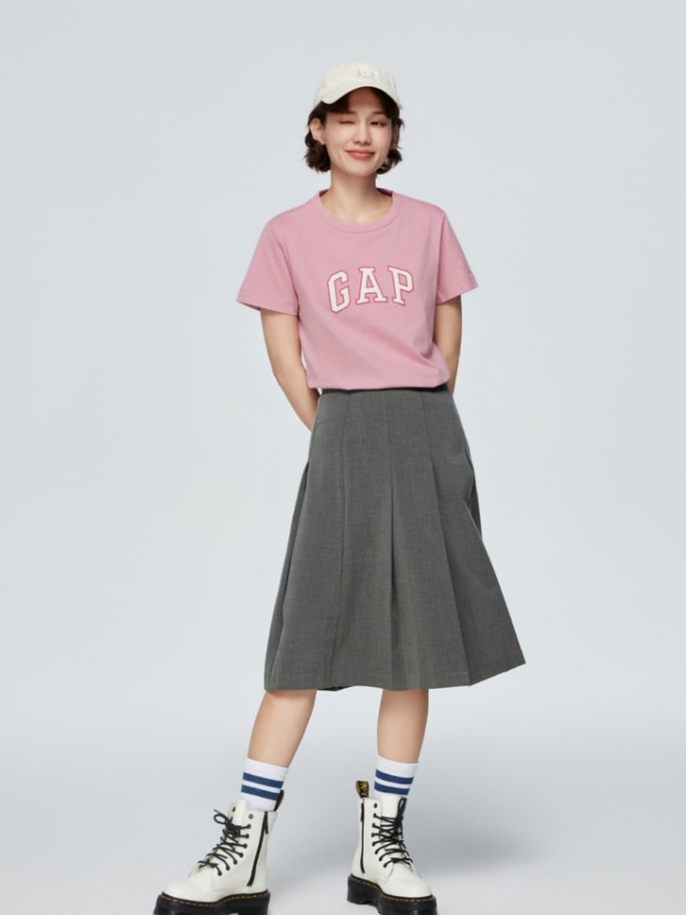 GAP 女裝 Logo純棉圓領短袖T恤-靛藍色(402168