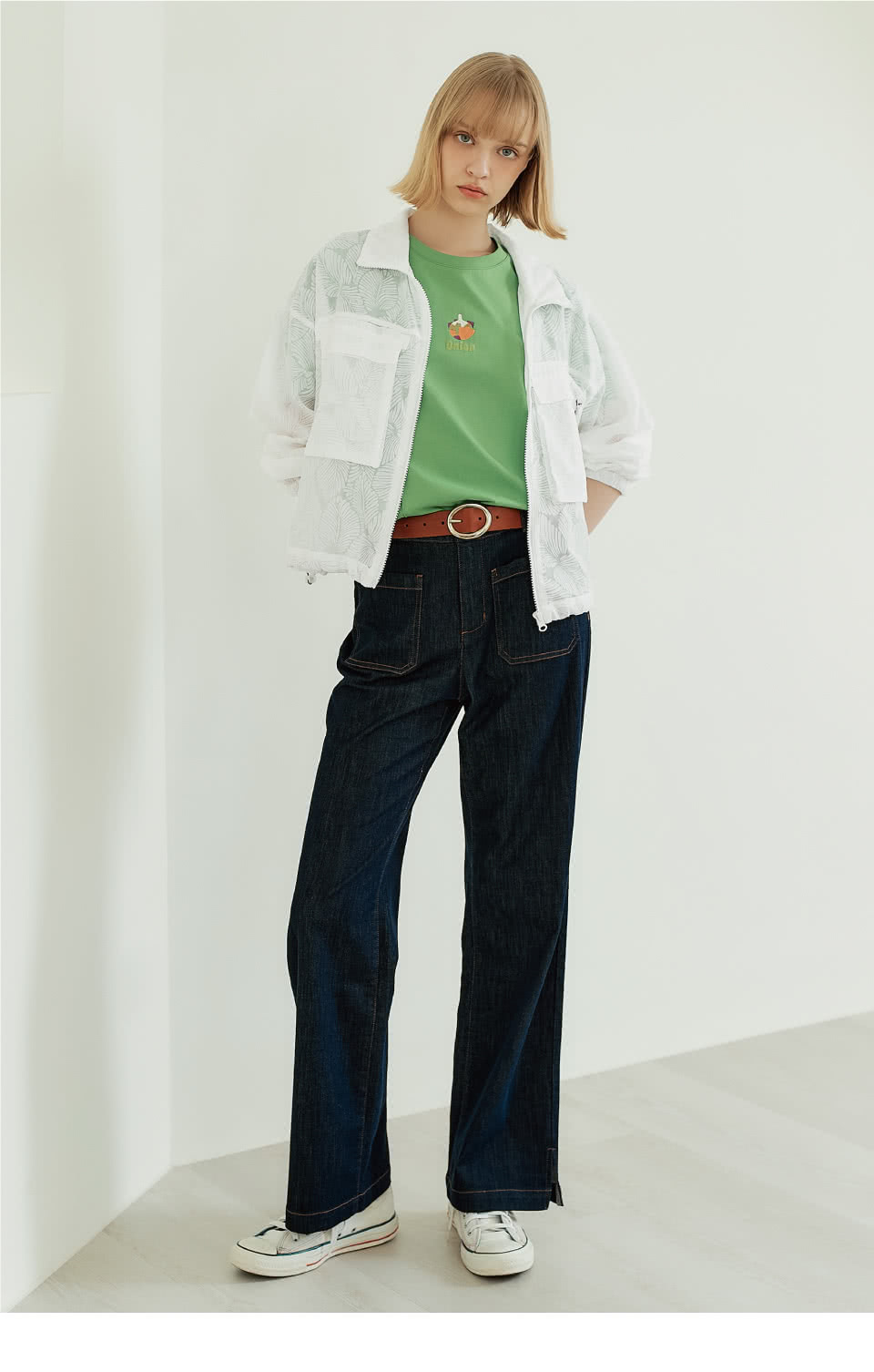 OUWEY 歐薇 時尚薄透氣防曬外套(白色；XS-M；324