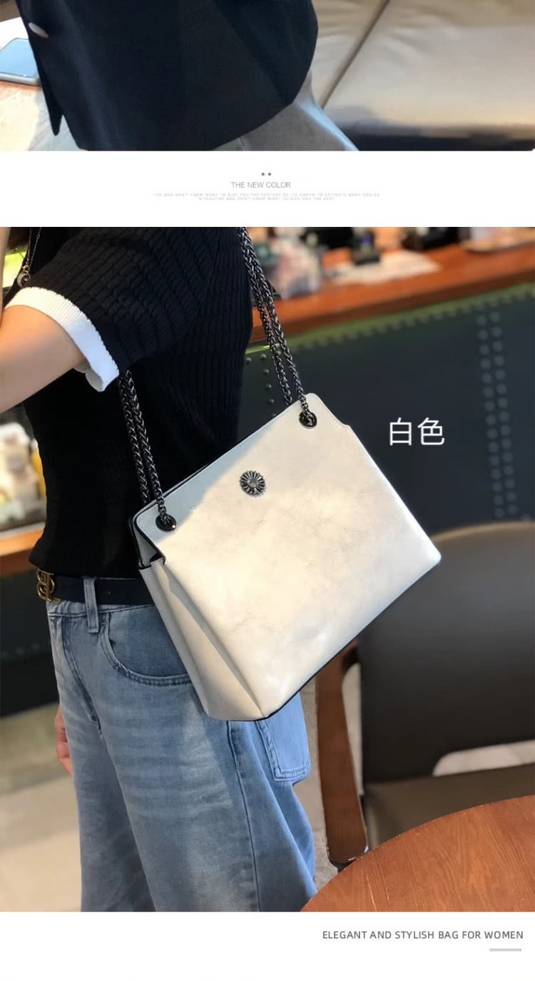 白色 