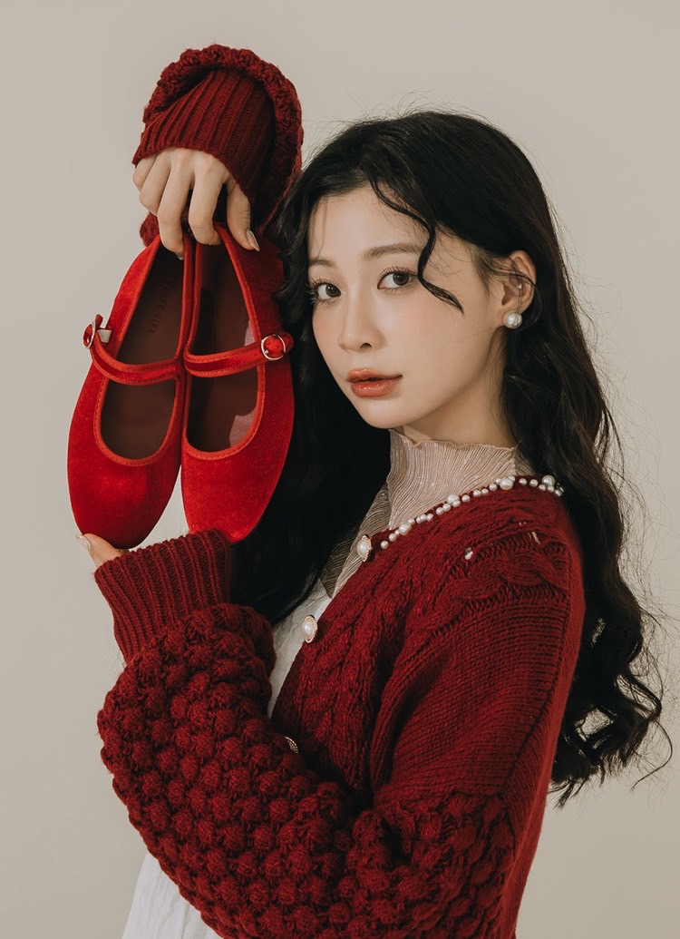 Grace Gift 復古百搭方頭絨面平底瑪莉珍鞋(紅) 推