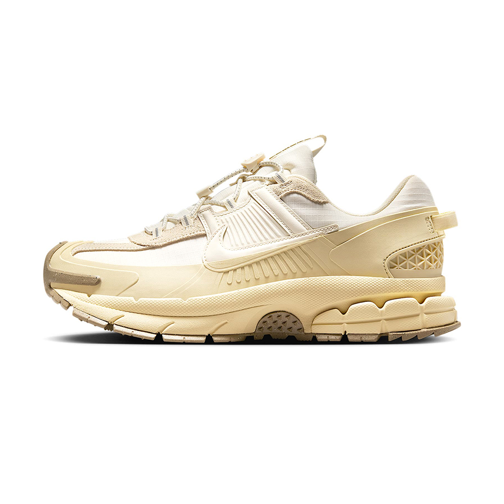 NIKE 耐吉 Zoom Vomero Roam 男鞋 象牙