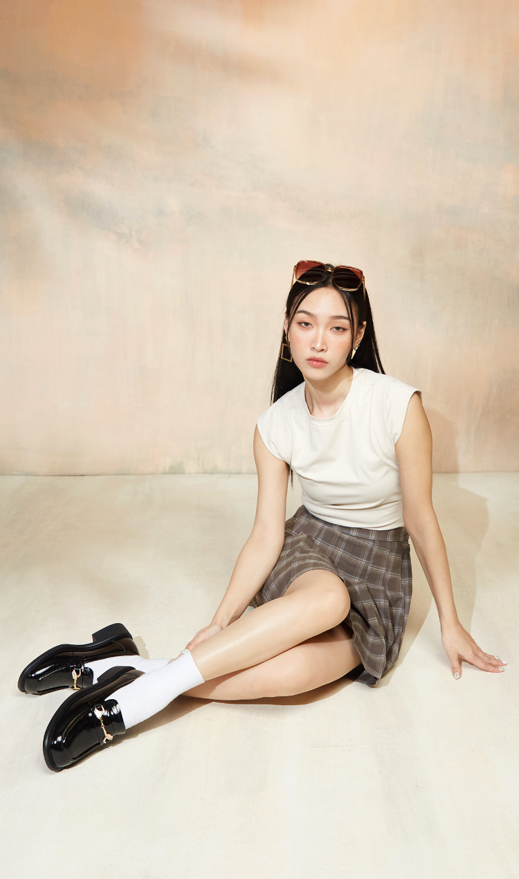 TAS 鑽飾馬銜釦真皮厚底樂福鞋(黑色)優惠推薦 TAS 鑽飾馬銜釦真皮厚底樂福鞋(黑色)優惠推薦