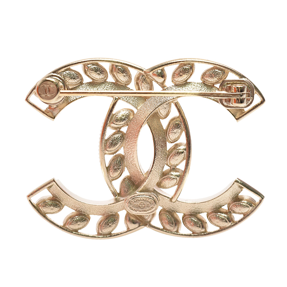 CHANEL 香奈兒 經典橢圓水晶鑲飾簍空雙C LOGO造型