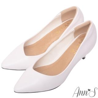 【Ann’S】漫步華爾滋-素色品味斜口低跟舒適尖頭鞋(白)