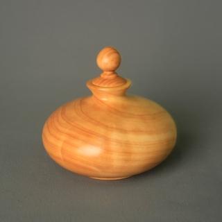 【MU LIFE 荒木雕塑藝品】極光寶瓶1(台灣紅檜木)