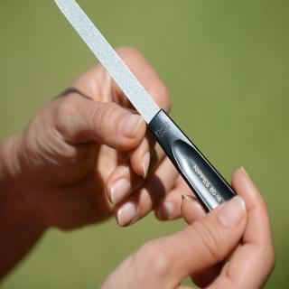 【Nippes Solingen 尼佩斯索林根】德國藍寶石不銹鋼兩用U型鋼砂指甲磨棒
