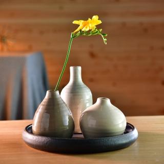 【YU Living 信歐傢居】北歐風陶製花瓶附托盤四件組(四件一組/白灰黑色)