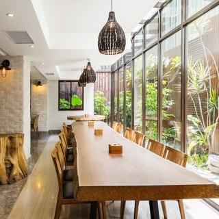 【嘉義蘭桂坊花園酒店】暑假不加價★雙人1泊1食(平日升等房型2選1/贈果然茶香&美雅家具門票)
