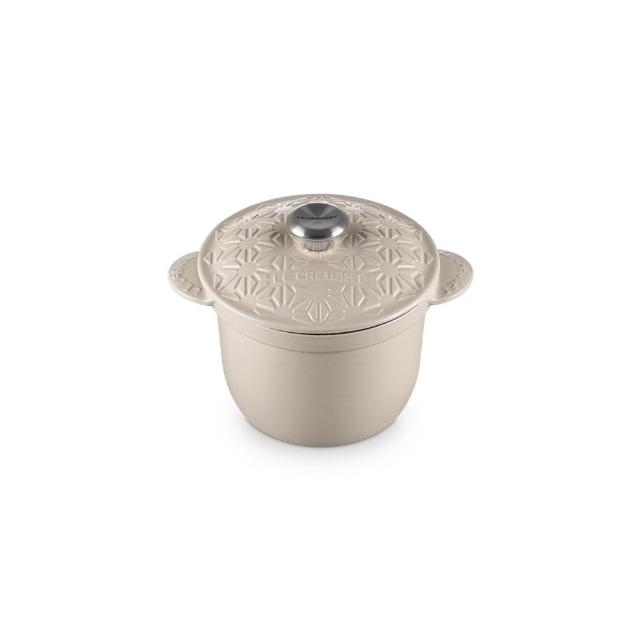 【Le Creuset】和風繪萬用窈窕琺瑯鑄鐵鍋 18(沉靜黑/杏仁奶茶/棉花白 3色選1)