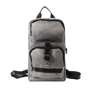 【DRAKA 達卡】莫文Mervyn系列-雙口袋造型後背/單肩背/胸包(44DK6753-2024)