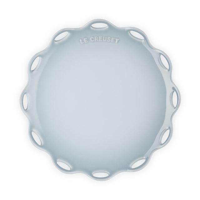 【Le Creuset】瓷器蕾絲花語系列圓盤 25cm(蛋白霜/銀灰藍/悠然綠/貝殼粉 4色選1)