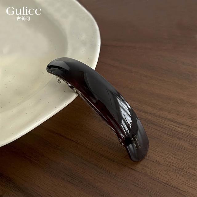 【Gulicc 古莉可】髮夾 法式 光澤感 橢圓 彈簧夾(7夕情人節 生日 髮飾 頭飾 鯊魚夾 抓夾 禮物)