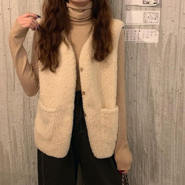 【D.studio】韓版顯瘦羊羔毛外套(背心外套 毛毛外套 百搭外套 上衣 女裝 毛毛外套 J153)