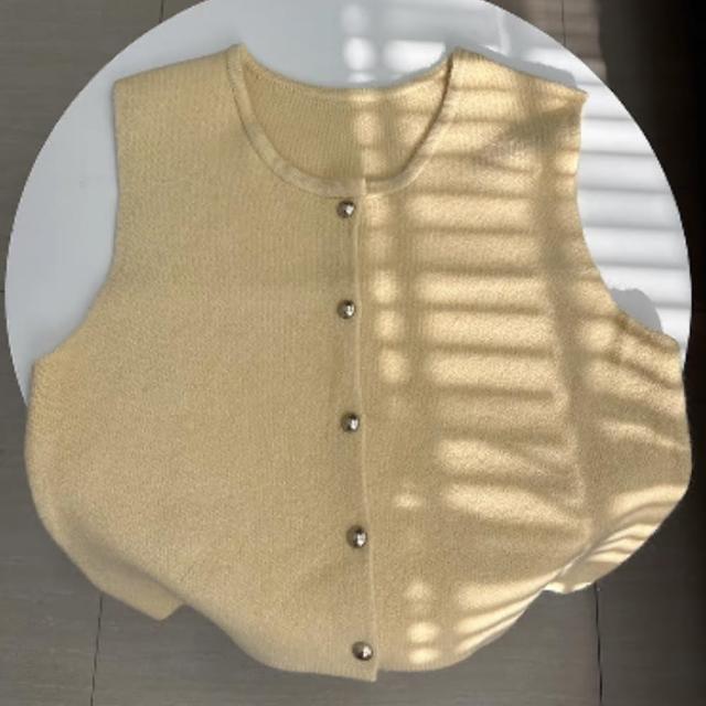 【初色】純色簡約針織圓領單排釦無袖坎肩馬甲寬鬆針織背心女背心-共8色-39139(F可選)