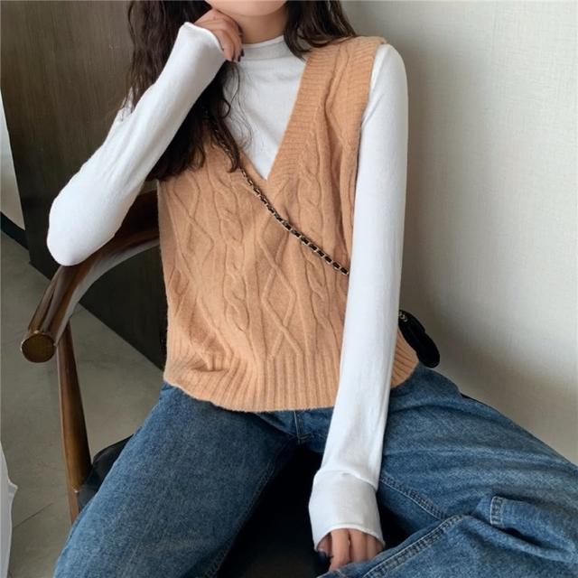 【D.studio】韓版麻花V領無袖針織背心(毛衣 上衣 衣服 保暖上衣 秋天女裝 冬天女裝 秋冬女裝 發熱衣 S88)