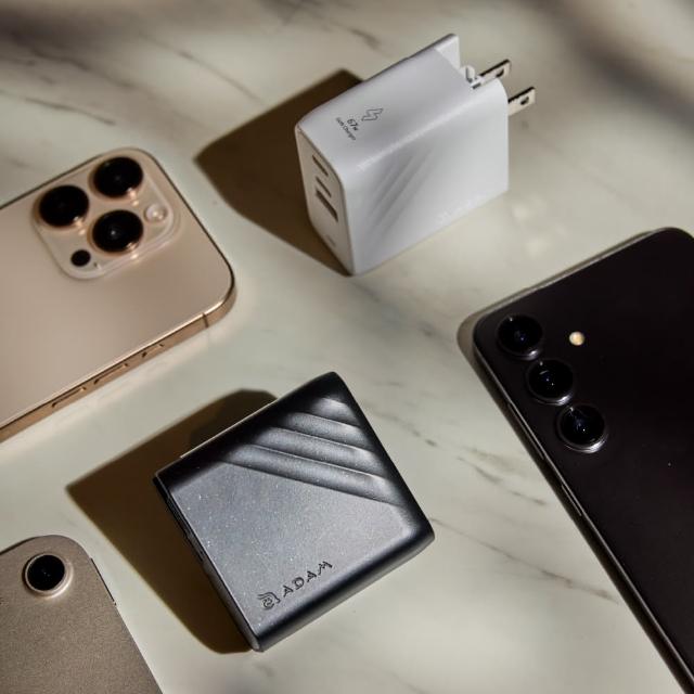 【ADAM 亞果元素】P67 GaN 67W 三孔快速電源供應器(可折式插腳設計)