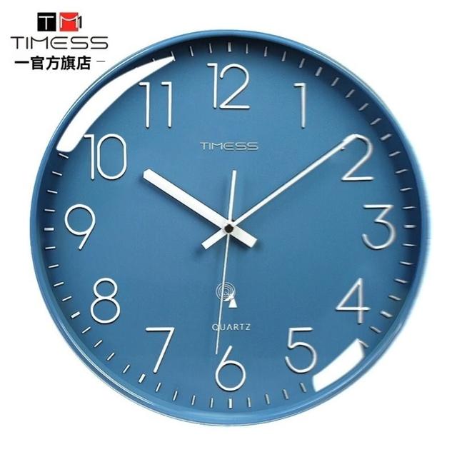 【timess旗艦店】掛鐘 客廳家用鐘表 掛墻時鐘 12英寸直徑30.5厘米(自動對時/電波鐘黑科技/預售15天)