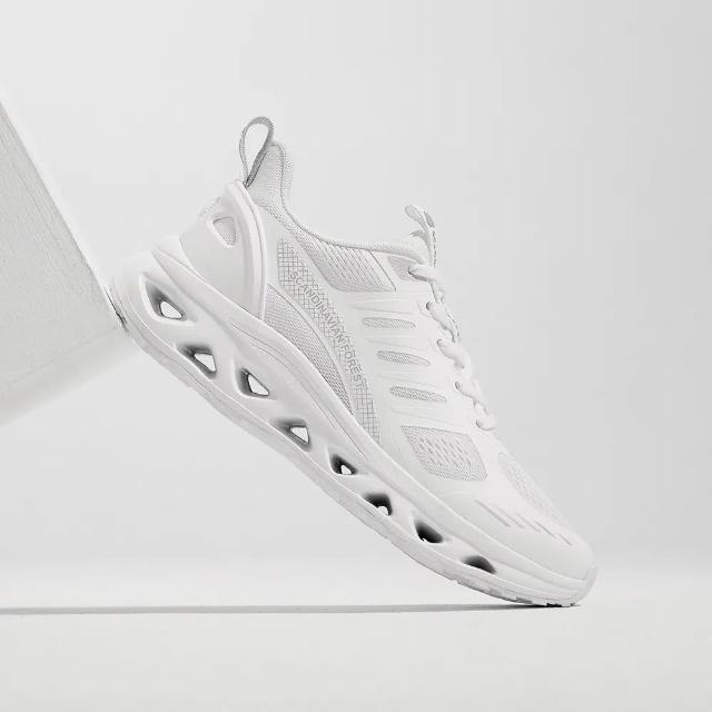 【SCANDINAVIAN FOREST 北歐小刺蝟】CLOUD220．雲感抗震健跑鞋(黑色)