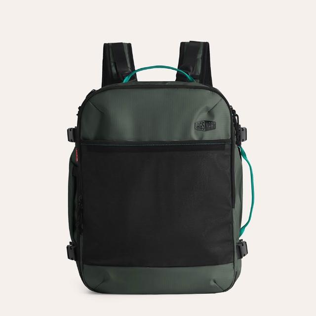 【BAGSMART】旅人Pro大容量登機後背包40L(防盜 防潑水 旅行袋 登山包 登機包 露營包)