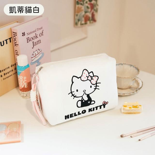 【SANRIO 三麗鷗】凱蒂貓輕盈柔軟大容量化妝包收納包