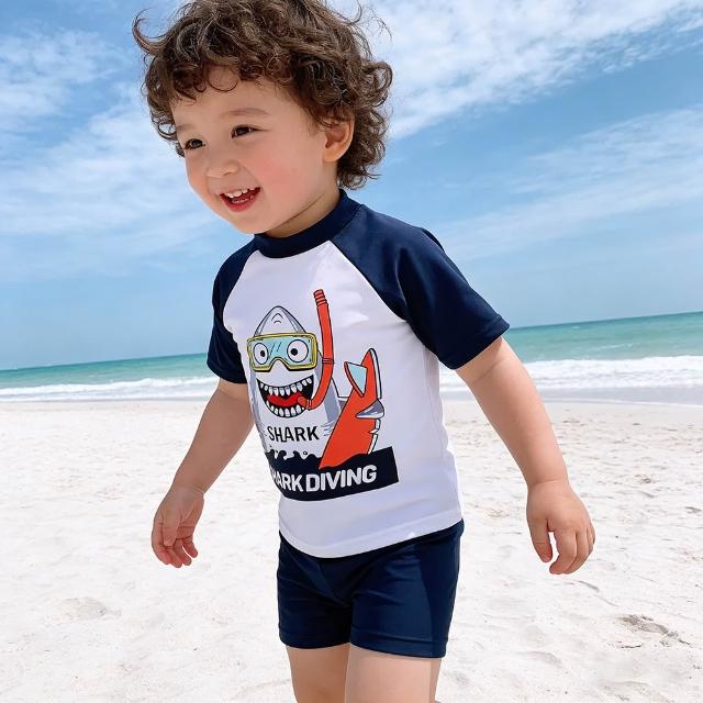 【時尚Baby】兒童泳裝男童泳衣泳褲泳帽三件組藍白色鯊魚泳裝(男童泳裝三件式含泳衣泳褲和泳帽)