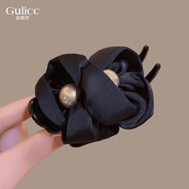 【Gulicc 古莉可】氣質珍珠 緞面花苞 丸子抓夾(雙11 生日 髮飾 頭飾 鯊魚夾 抓夾 禮物)